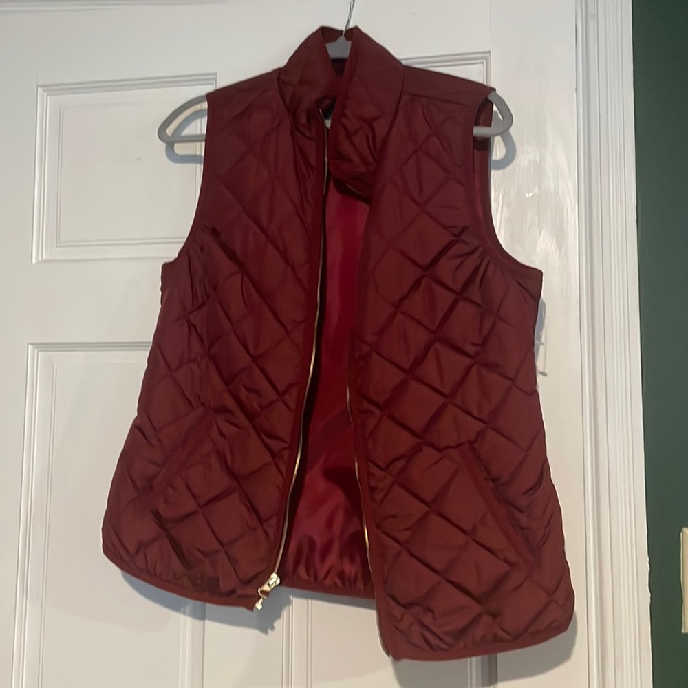 Maroon old navy quilted vest
